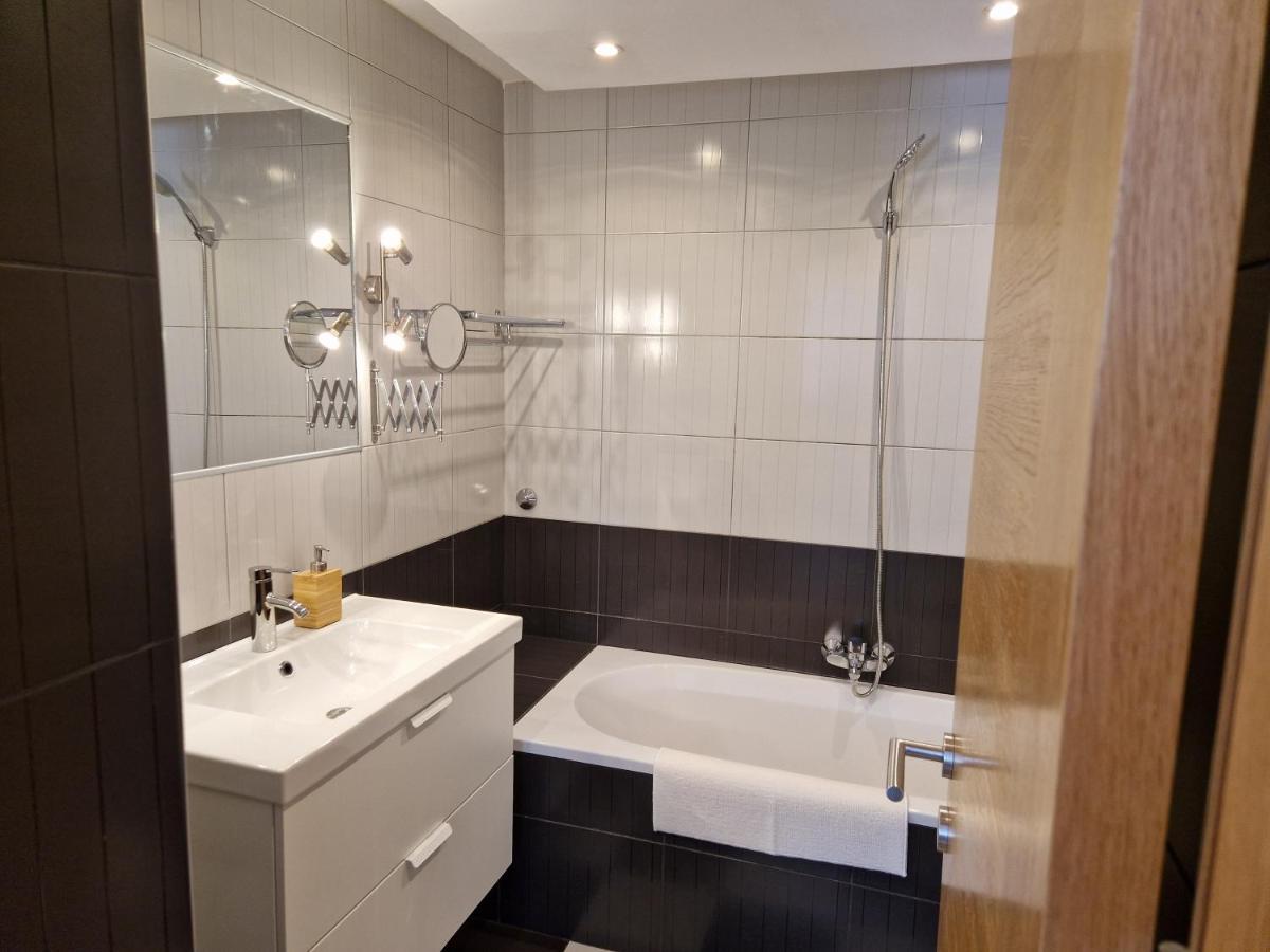 Apartman Jurjevic คิร์ก ภายนอก รูปภาพ