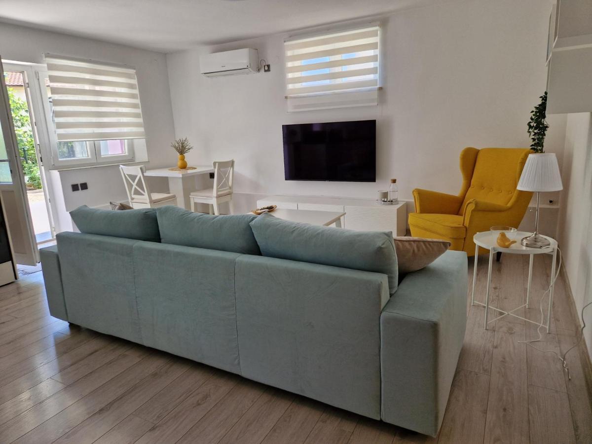 Apartman Jurjevic คิร์ก ภายนอก รูปภาพ